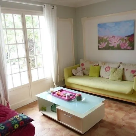 House 7 * سيكس-فور-لو-بلاج