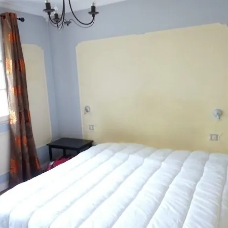 بيت للعطل House 7 *
